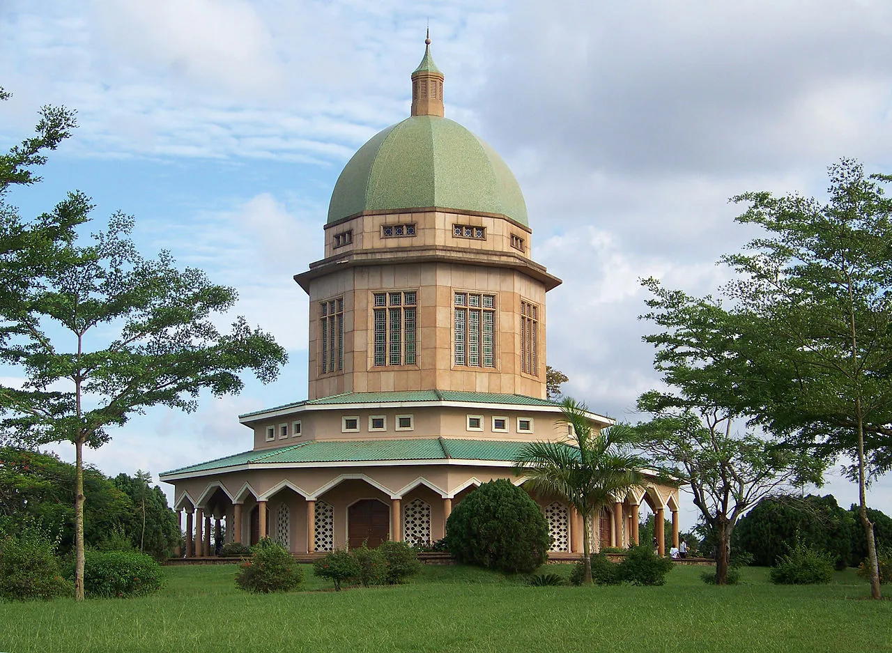 kampala tours 3 days — Uganda safari (photo 3)